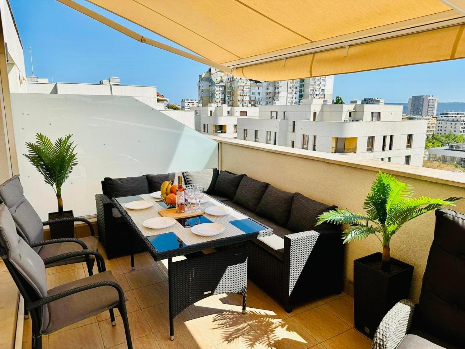 Spacious Prestige Penthouse Varna Exterior foto